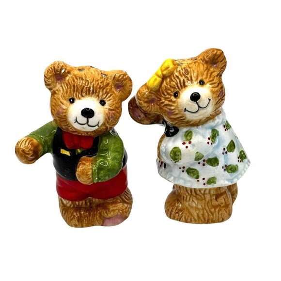 American Greetings Little Bundle of Joy Holiday Bear Couple Salt & Pepper Shaker - Picture 2 of 4